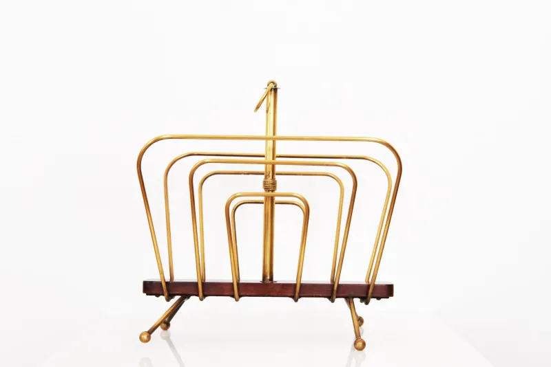 Pamono French Magazine Rack in Brass and Wood attributed to Jacques Adnet, 20th Century> Magazine Racks