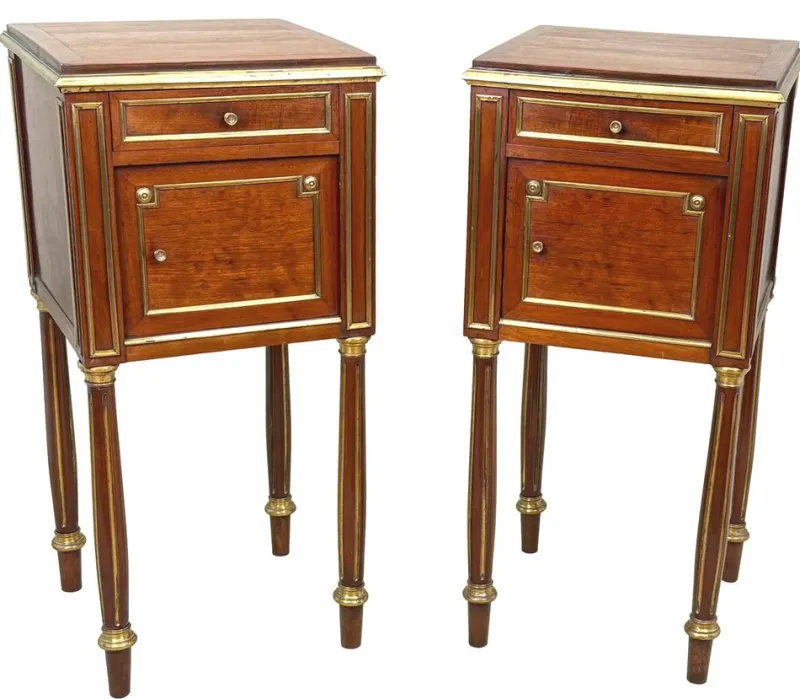 Pamono French Mahogany Bedside Tables, 1870s, Set of 2> Nightstands