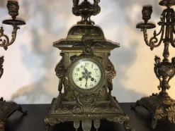 Discount Pamono French Mantel Clock with Candlesticks in Bronze, 1880s, Set of 3