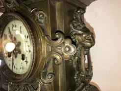 Discount Pamono French Mantel Clock with Candlesticks in Bronze, 1880s, Set of 3