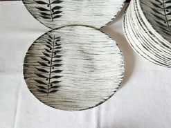 Pamono French Matt Glazed Ceramic Dinner Plate with Black Olive Leaf from Salins Toledo, 1960s, Set of 17> Dinner Plates & Bowls