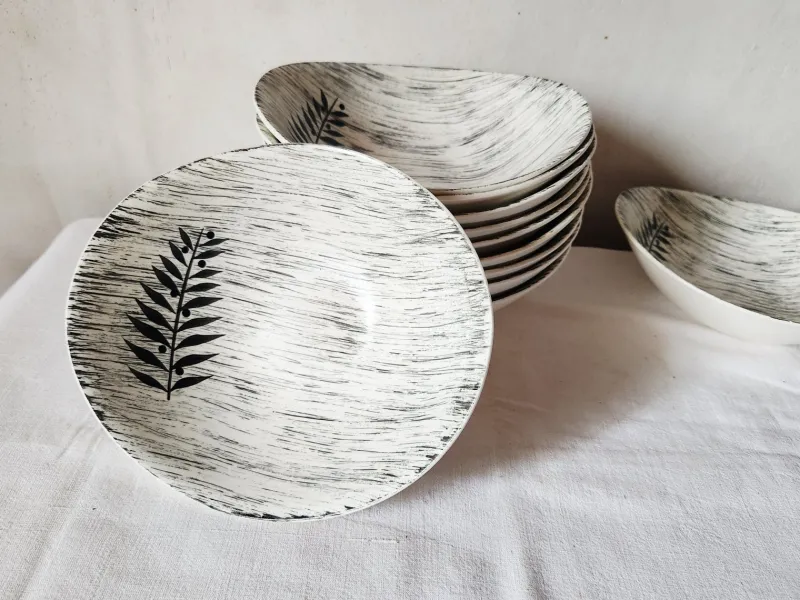 Pamono French Matt Glazed Ceramic Dessert Bowls with Black Olive Leaf from Salins Toledo, 1960s, Set of 11> Bowls