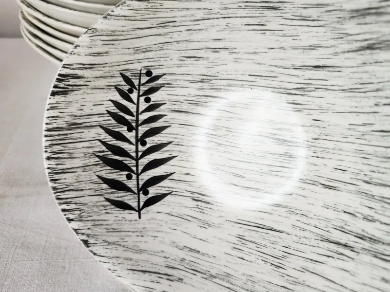 Pamono French Matt Glazed Ceramic Dessert Bowls with Black Olive Leaf from Salins Toledo, 1960s, Set of 11> Bowls
