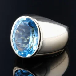 Clearance Pamono French Modern 10 Carat Topaz and 18 Karat Yellow Gold Bangle Ring