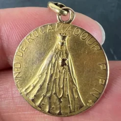 Pamono French Notre Dame de Rocamadour Virgin Mary Medal Charm in 18 Karat Yellow Gold, 1890s><noscript><img width=