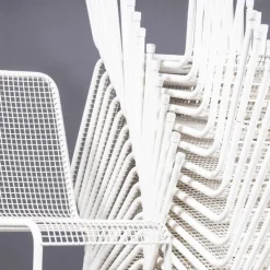 Pamono French Original Wire Mesh White Outdoor Dining Chair, 1970s> Garden Seating