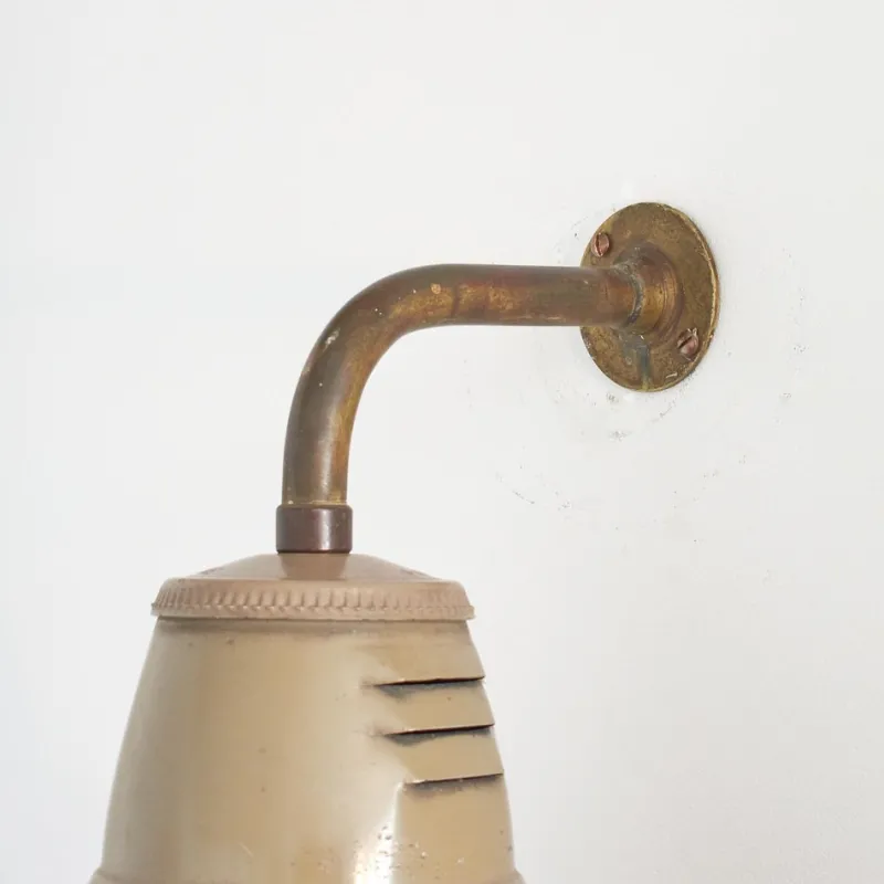 Pamono French Paris Metro Wall Lights from Holophane, 1930s, Set of 2> Wall Lights & Sconces