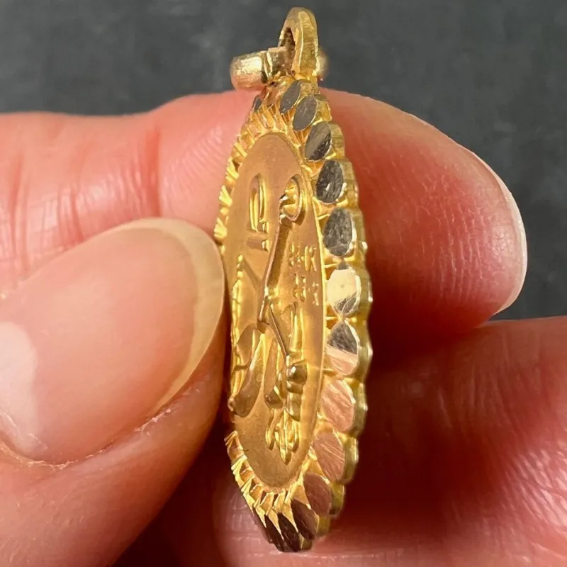 Pamono French Perroud Large Libra Zodiac Starsign 18k Yellow Gold Charm Pendant, 1930s> Necklaces