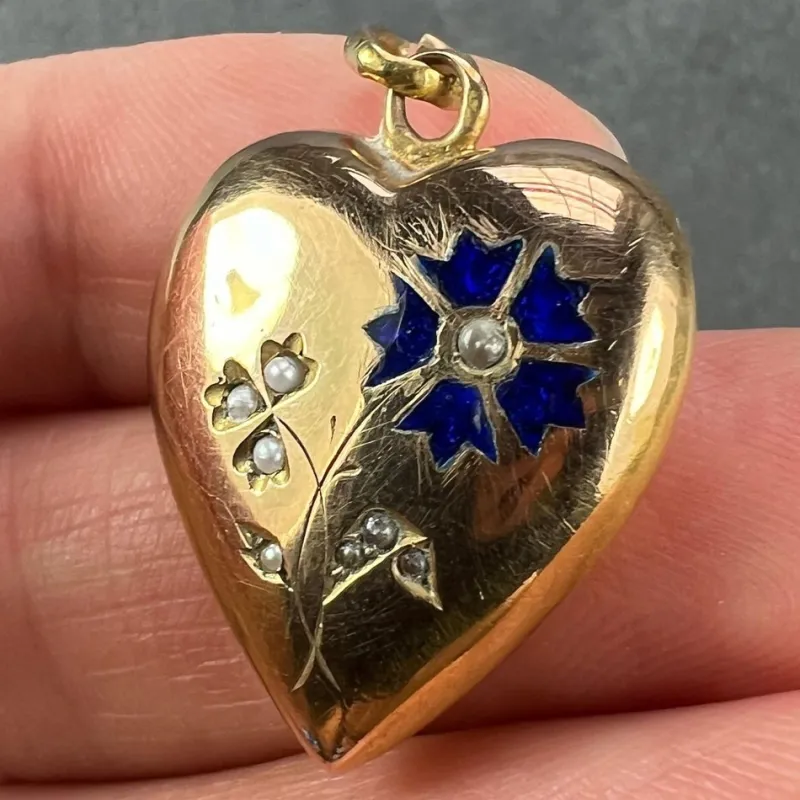 New Pamono French Puffy Love Heart Flowers 18k Yellow Gold Enamel Pearl Pendant, 1890s