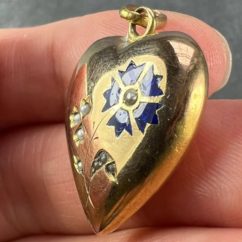 New Pamono French Puffy Love Heart Flowers 18k Yellow Gold Enamel Pearl Pendant, 1890s