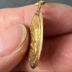 Pamono French Raphaels Cherub 18k Yellow Gold Charm Pendant, 1890s><noscript><img width=