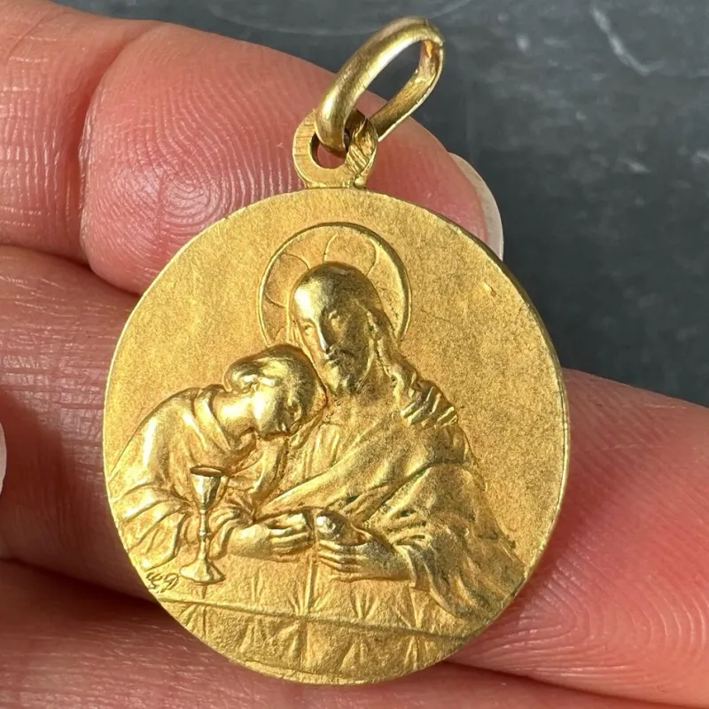 Pamono French Religious Medal Jesus Christ Holy Communion 18k Yellow Gold Charm Pendant, 1890s> Necklaces