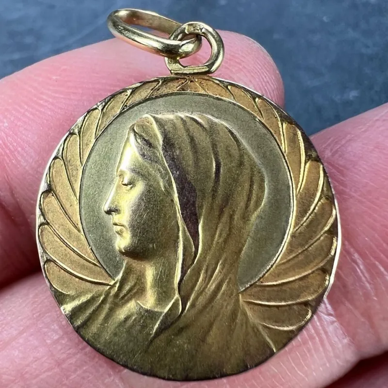 Pamono French Religious Virgin Mary 18k Yellow Gold Medal Pendant, 1890s> Necklaces