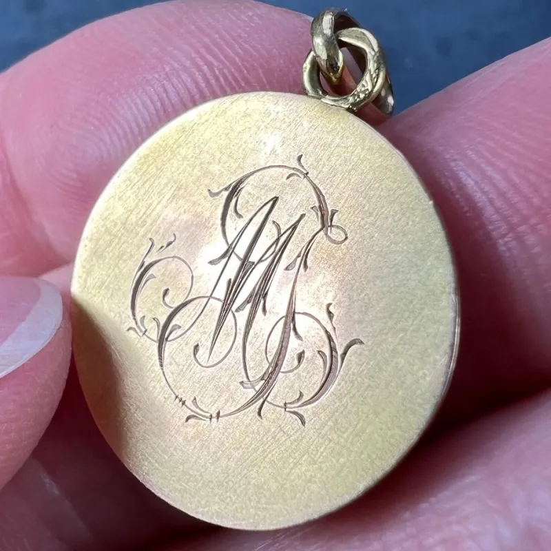 Pamono French Religious Virgin Mary 18k Yellow Gold Medal Pendant, 1890s> Necklaces