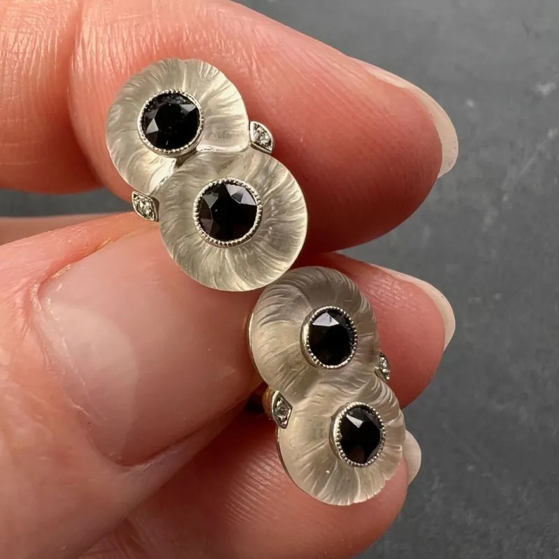 Sale Pamono French Rock Crystal Onyx and Diamond 18k Yellow Gold Platinum Cufflinks, 1920s, Set of 2