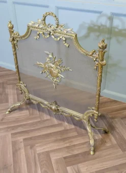 Pamono French Rococo Brass Fire Guard><noscript><img width=