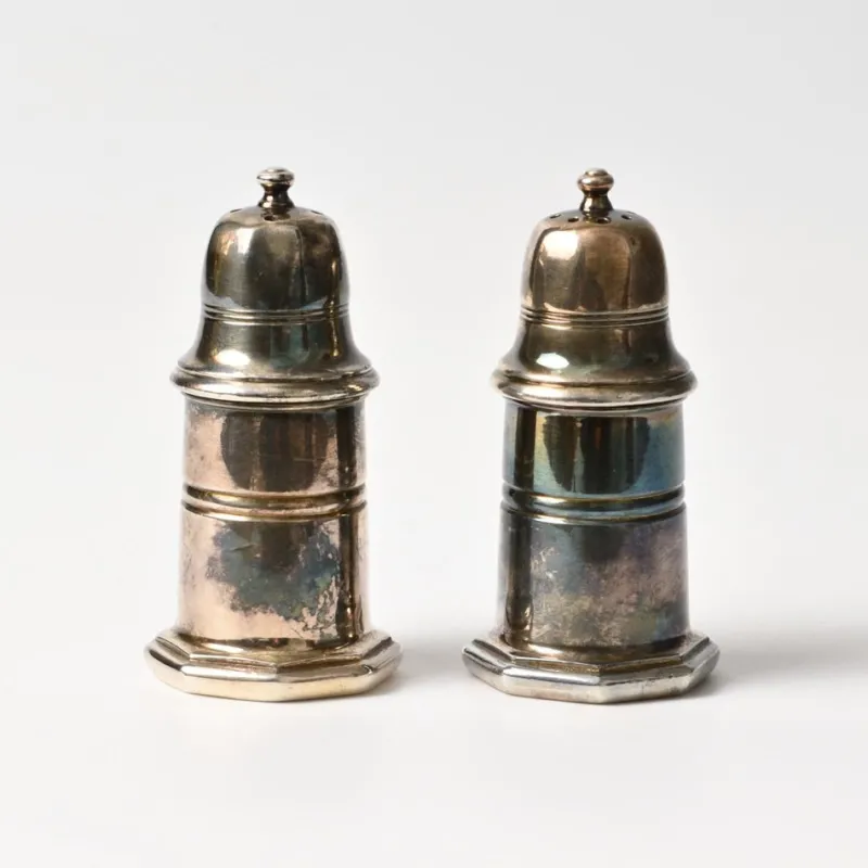 Pamono French Silver-Plated Salt and Pepper Shakers from Christofle, 1970s, Set of 2> Salt & Pepper Shakers