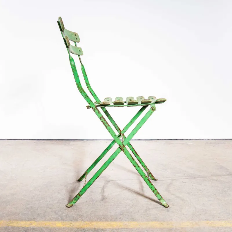 Pamono French Slatted Green Outdoor Folding Chairs, 1950s, Set of 4> Garden Seating