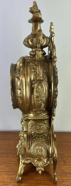 Hot Pamono French Style Clock in Gilt Brass