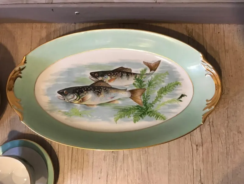 Pamono French Table Service in Hand-Painted Limoges Porcelain, 1950s, Set of 15> Dinner Plates & Bowls