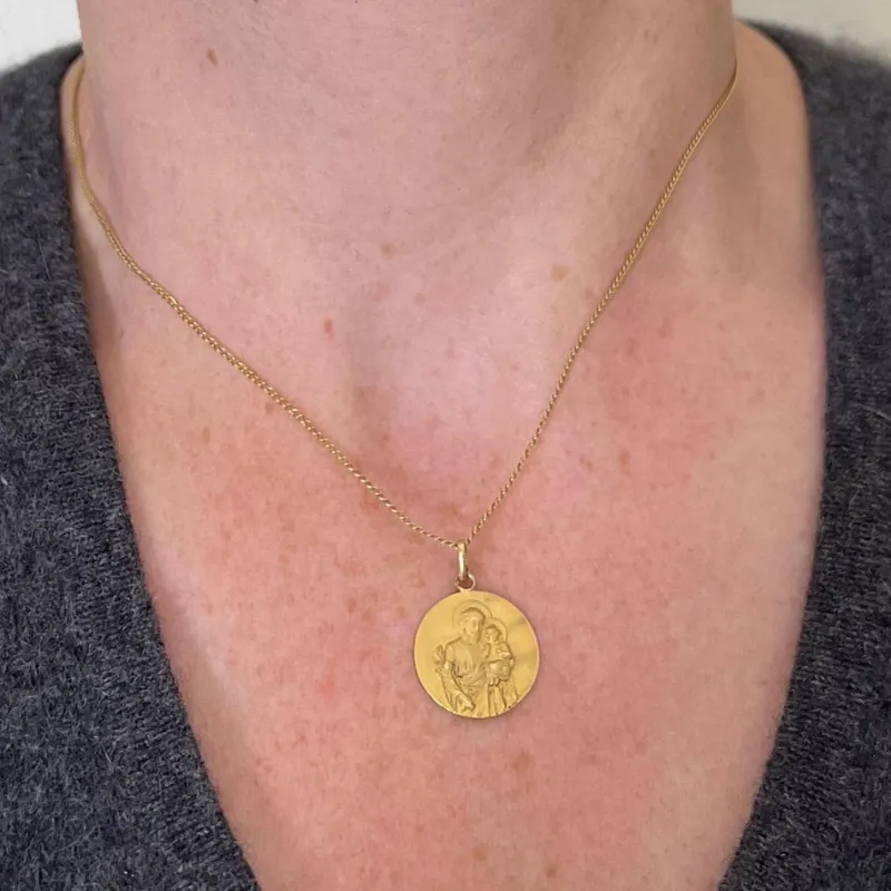 Clearance Pamono French Tairac Saint Joseph and Jesus 18k Yellow Gold Medal Pendant, 1890s