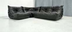 Pamono French Togo Living Room Set in Black Leather by Michel Ducaroy for Ligne Roset., Set of 3> Living Room Sets