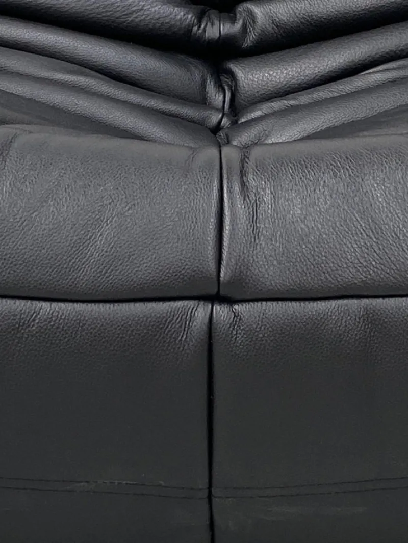 Pamono French Togo Living Room Set in Black Leather by Michel Ducaroy for Ligne Roset., Set of 3> Living Room Sets