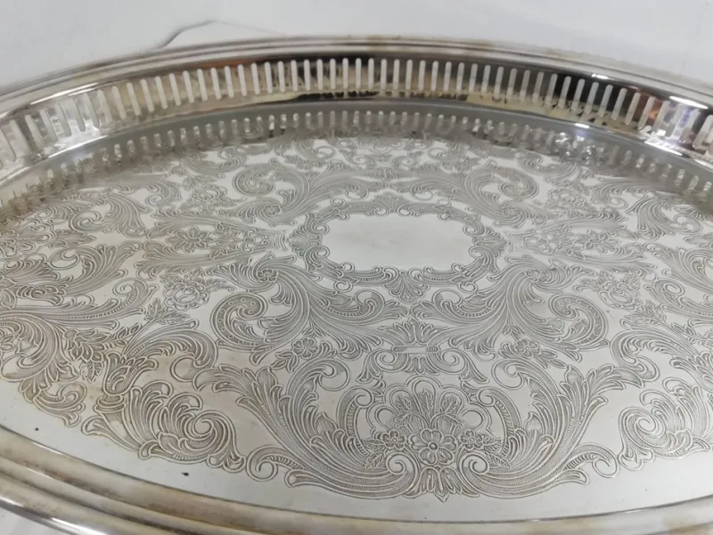 Pamono French Tray in Silver from Christofle Fleuron> Cutlery & Serving Utensils