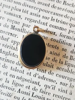 Pamono French Victorian Onyx Maritime Lucky Charm Locket with Gold-Filled Heart Anchor