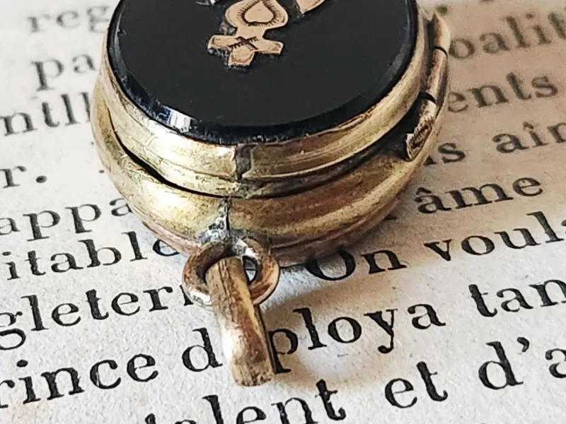 Pamono French Victorian Onyx Maritime Lucky Charm Locket with Gold-Filled Heart Anchor