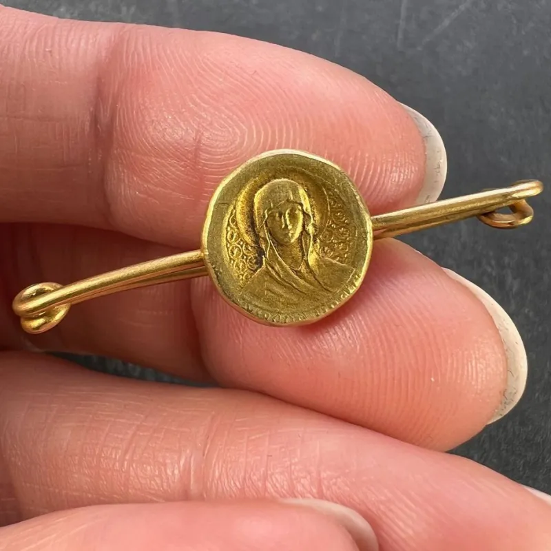 Pamono French Virgin Mary Medal Safety Pin 18k Yellow Gold Charm Brooch, 1920s> Brooches