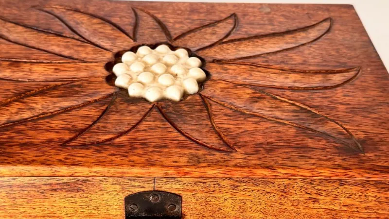 Pamono French Wooden Box with Geometric Floral Ceramic Inlay, 1950s> Trunks Crates & Baskets