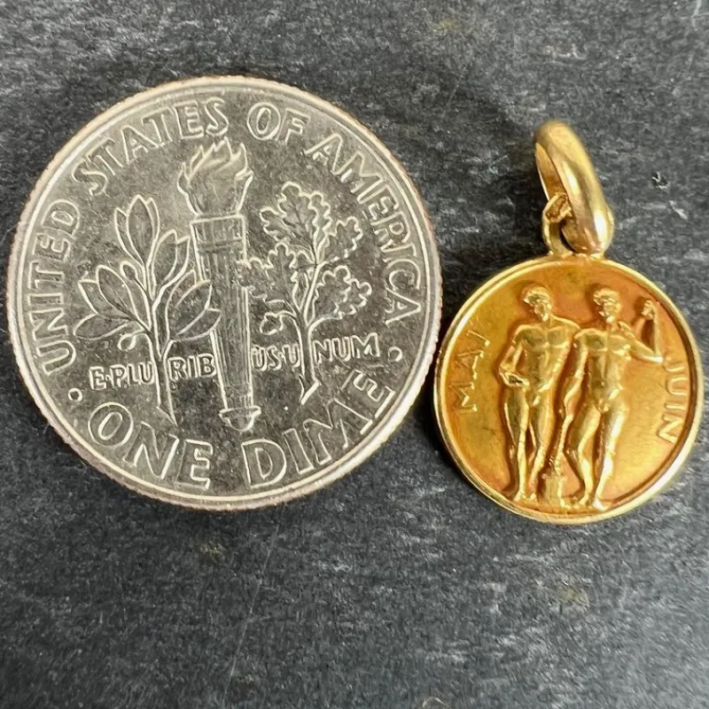 Sale Pamono French Zodiac Gemini Starsign 18k Yellow Gold Charm Pendant, 1940s