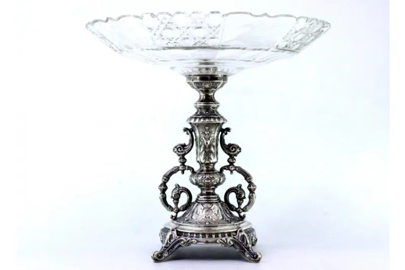 Pamono Fruit Bowl Centerpiece in Silver and Cut Glass with Acanthus Leaves and Applications> Bowls