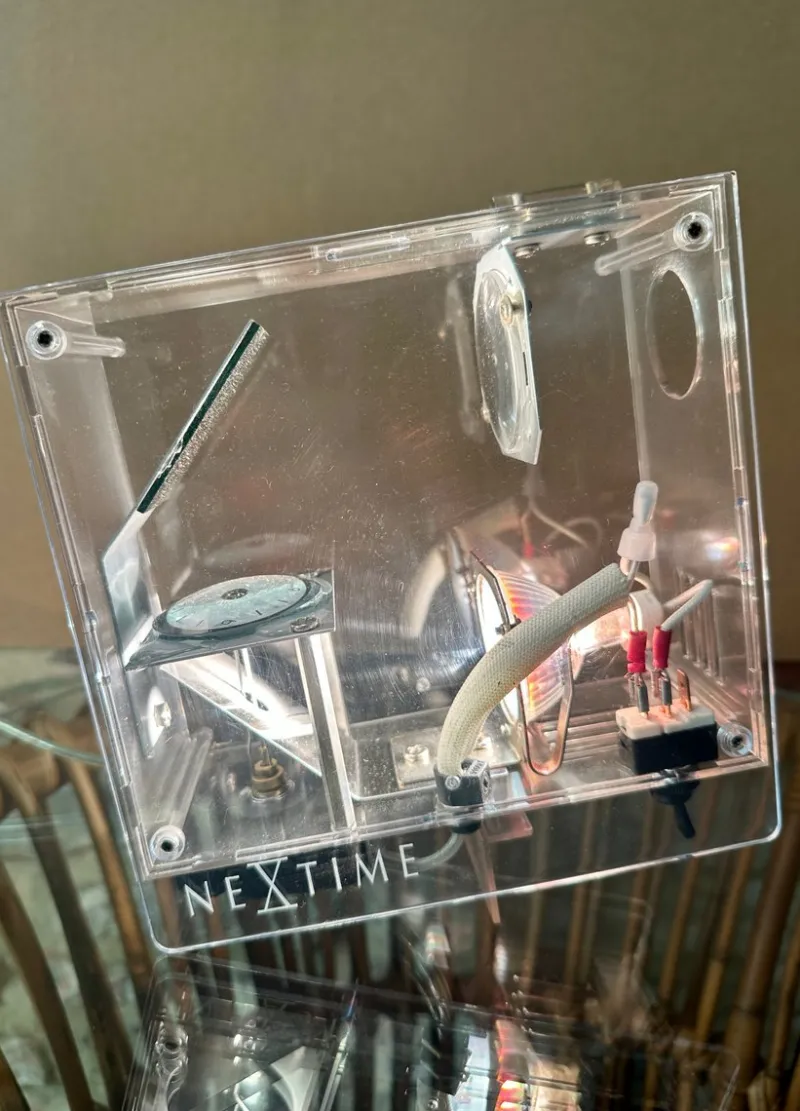 Pamono Futuristic Nextime Beamer Clock, 1980s> Clocks