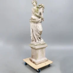 Hot Pamono Garden Statue of Fortuna with the Horn of Plenty