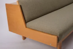 Pamono GE-258 Daybed by Hans J. Wegner for Getama, Denmark, 1950s><noscript><img width=