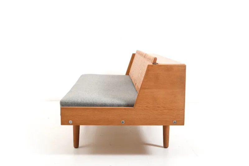 Pamono GE-258 Daybed in Oak and Cane by Hans J. Wegner for Getama, 1950s> Daybeds & Chaises Lounges