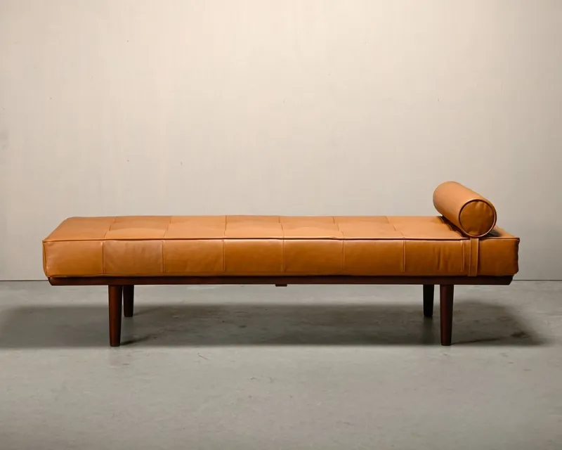 Pamono GE19 Daybed in Teak and Camel Leather by Hans J. Wegner for Getama, 1960s> Daybeds & Chaises Lounges