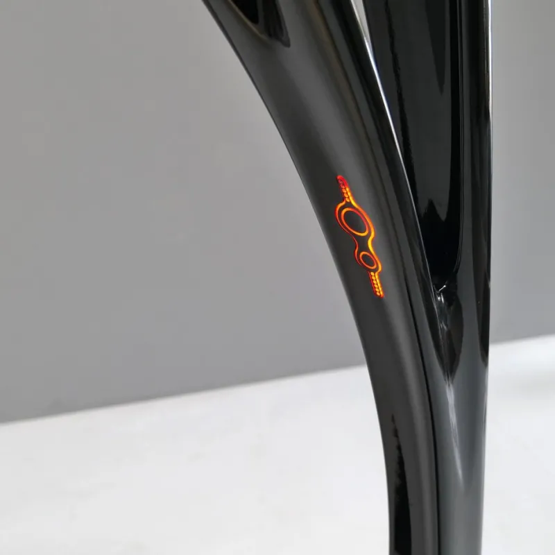 Pamono Genesy Floor Lamp by Zaha Hadid for Artemide, 2009> Floor Lamps