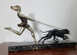 New Pamono Geo Maxim, Art Deco Sculpture of Young Girl Running with Greyhounds, 1920s, Metal on Marble Base