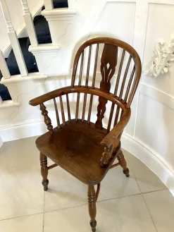 Pamono George III Childs Yew Wood Windsor Chair, 1800s><noscript><img width=
