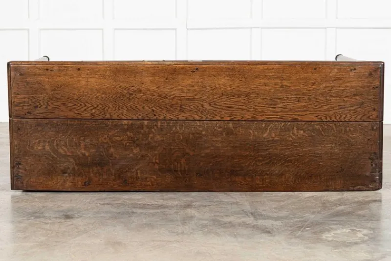 Pamono George III English Vernacular Oak Dresser Base, 1800> Dressers, Commodes & Chests