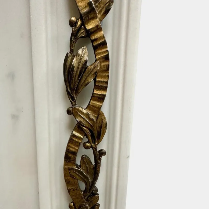 Outlet Pamono George III Marble and Ormolu Fireplace Mantel, 1780s