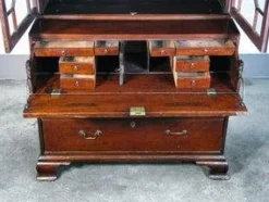 Sale Pamono George III Secretaire with Bookshelves, England, 1700s