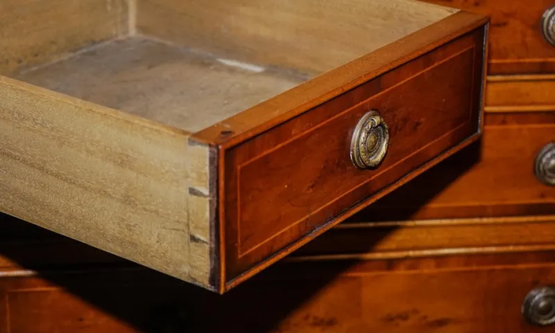 Pamono Georgian Burr Walnut Sideboard by H.G. Hudson> Sideboards & Buffets