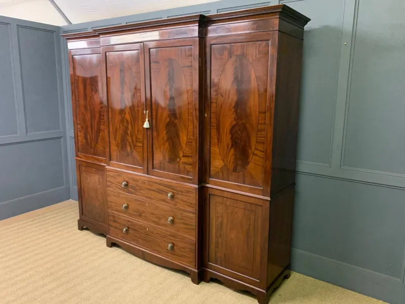 Best Pamono Georgian Inlaid Mahogany Wardrobe, 1810