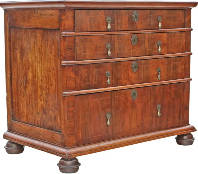 Outlet Pamono Georgian Inlaid Walnut Chest of Drawers, 1720s
