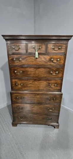 Hot Pamono Georgian Mahogany Chest on Chest of Drawers, 1750s