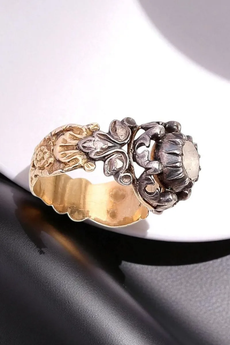 Outlet Pamono Georgian Rose-Cut Diamond Solitaire Ring in 18-Karat Gold and Silver, 1790